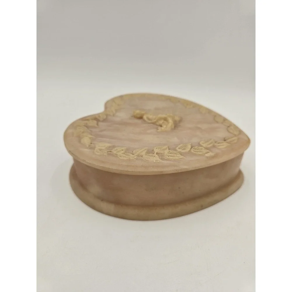 Vintage Avondale Trinket Jewelry Box Heart shape Pink Hinged